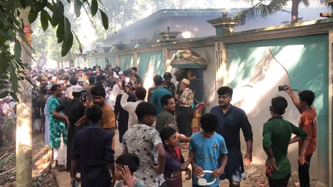 নুরাল পাগলার দরবারে হামলার ঘটনায় মামলা, আসামি সাড়ে ৩ হাজার