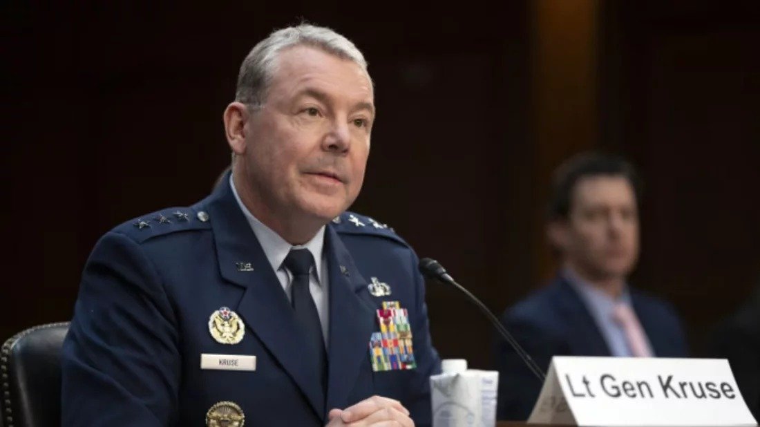 মার্কিন প্রতিরক্ষা গোয়েন্দা সংস্থার প্রধানকে বরখাস্ত করলো ট্রাম্প প্রশাসন