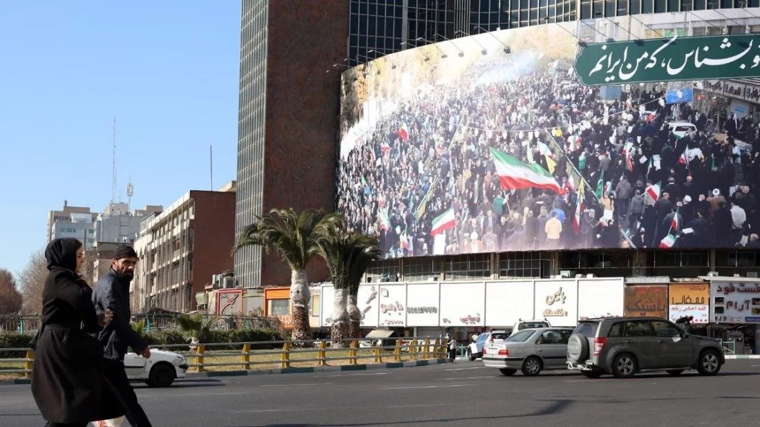 নিজস্ব ইন্টারনেট ও সোশ্যাল মিডিয়া আনছে ইরান
